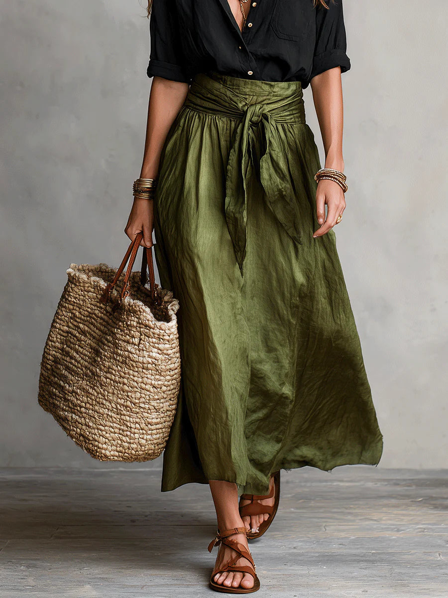 Elisa | Completo Due Pezzi: Maglietta Nera e Gonna Midi Verde Oliva